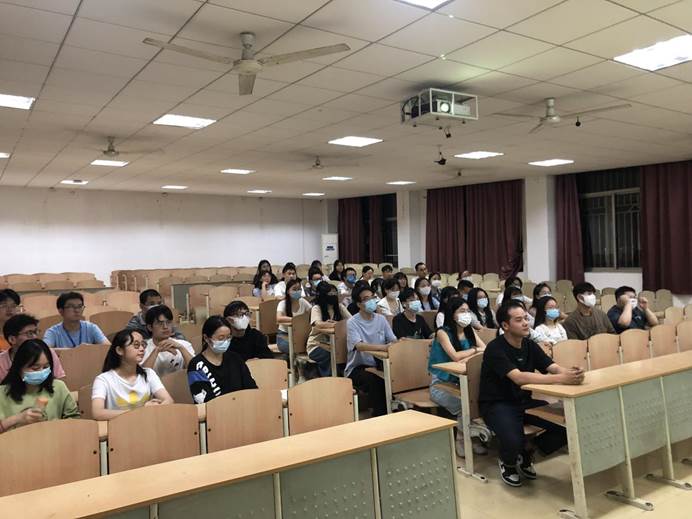 ​英国365上市公司第二分会场